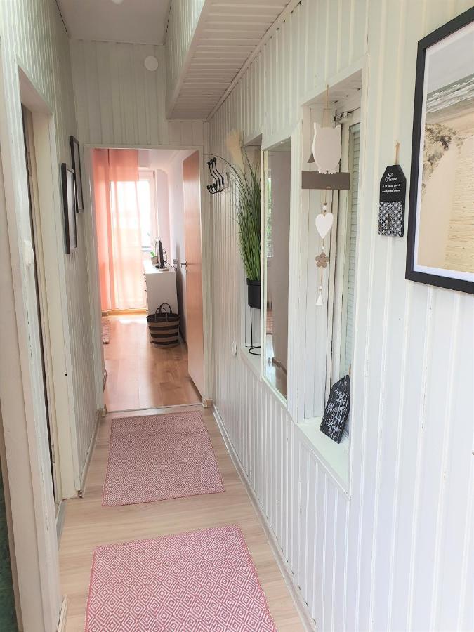 Dom Goscinny Marta - Pokoje, Apartamenty, Domki クリニツァ・モルスカ エクステリア 写真